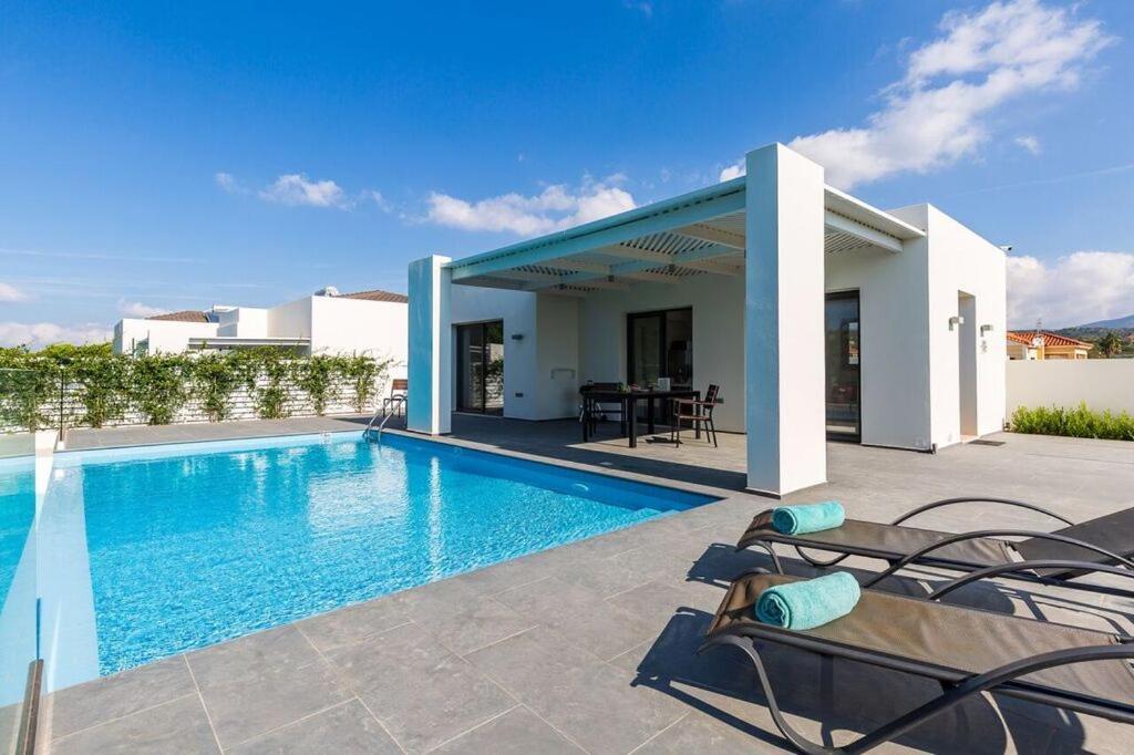 Les Residences สโวโรนาตา ภายนอก รูปภาพ